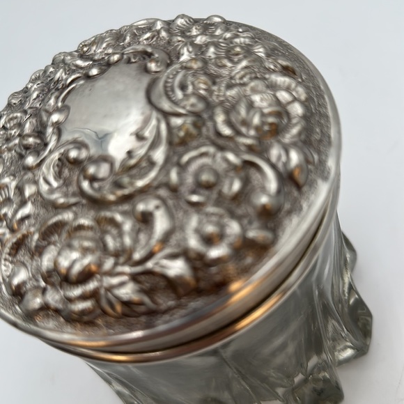 Victorian Trading Company Glass Dresser Jar with Sterling Lid - Picture 12 of 15